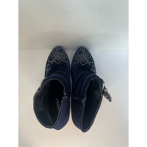 Shoedazzle - Blue Velvet Kalene Booties with Stud and Buckle Detail - Size 9 - Picture 4 of 6